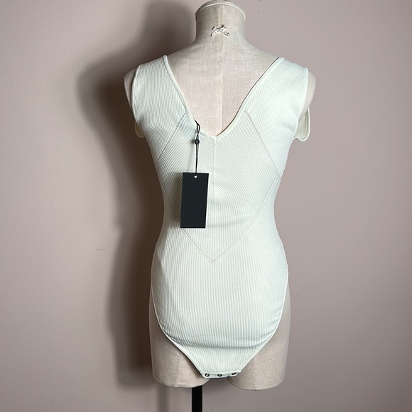 Kendall + Kylie Ivory Ribbed Bodycon Tank Top size S- NWT - Picture 12 of 14